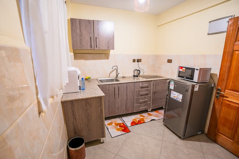 One Bedroom Kitchen